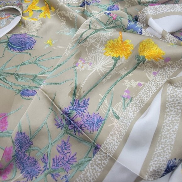 ✨Luxury Elegant Silky Square Scarf Blue Orange Floral Garden Print Shawl Wrap - Picture 3 of 5